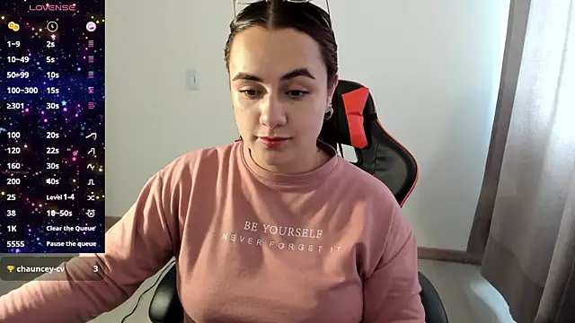 maryluna95 online show from 10.17.25