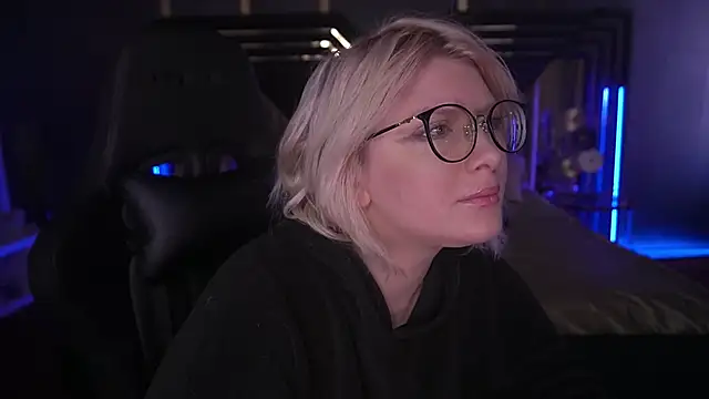 CoolTatis online show from 02.22.25