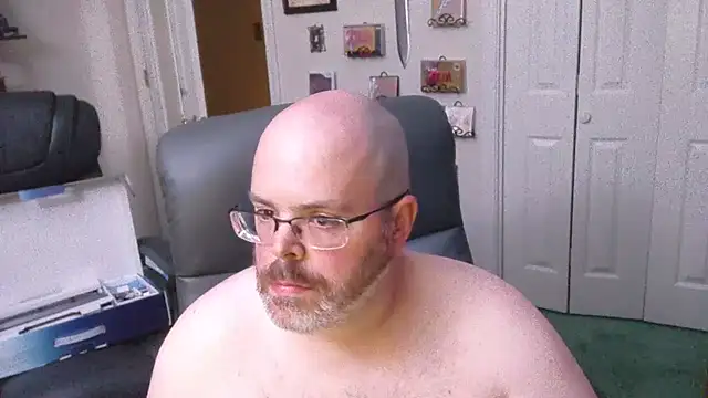 Snapshot of JackOffersin chatting on 05.19.26 JackOffersin online show from 05.19.26