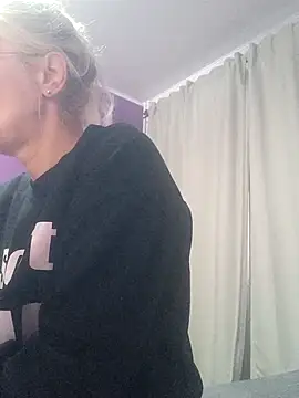 BritneyHudson online show from 09.20.25