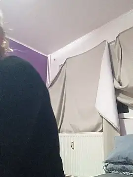 BritneyHudson online show from 12.22.25