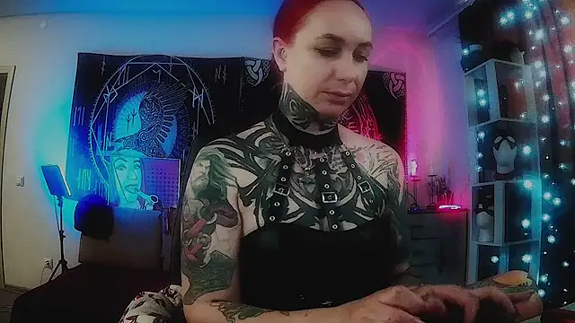 Snapshot of miss_jenna_lovee chatting on 05.17.26 miss jenna lovee online show from 05.17.26