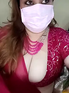 Snapshot of Rupaleesexy chatting on 10.10.25 Rupaleesexy online show from 10.10.25