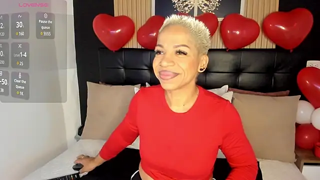 summer night  online show from 02.18.25