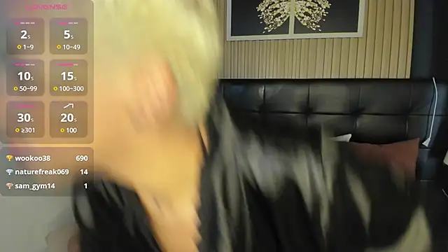 summer night  online show from 02.20.25