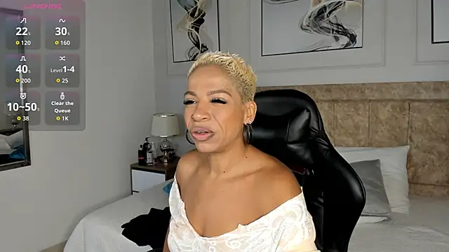 summer night  online show from 12.18.25