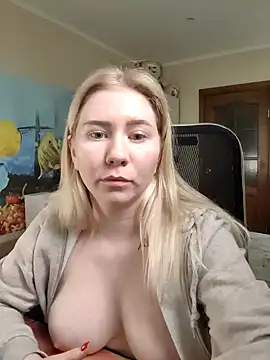 D0nna  online show from 03.04.25