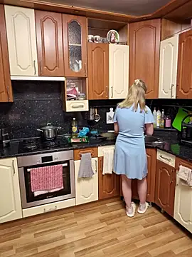 D0nna  online show from 04.03.26