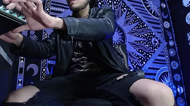 Dicaprioo  online show from 02.15.25