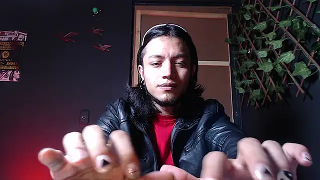 Dicaprioo  online show from 10.16.25