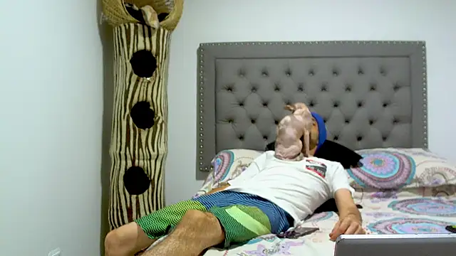 Snapshot of adan_eva960 chatting on 01.15.25 adan eva960 online show from 01.15.25