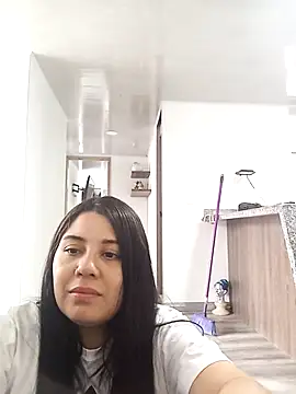 Snapshot of adan_eva960 chatting on 10.04.25 adan eva960 online show from 10.04.25