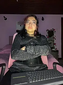 Snapshot of _Gothiccbitch_ chatting on 01.09.25 Gothiccbitch online show from 01.09.25