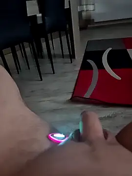 Szeltolo001 online show from 03.14.26