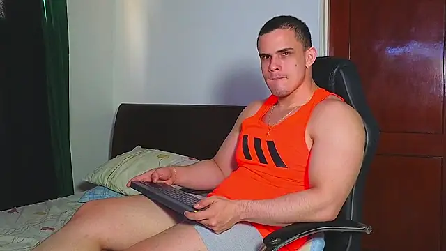 Snapshot of Regansmiths chatting on 03.21.25 Regansmiths online show from 03.21.25