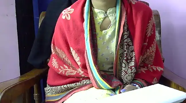 momo lov online show from 01.07.25