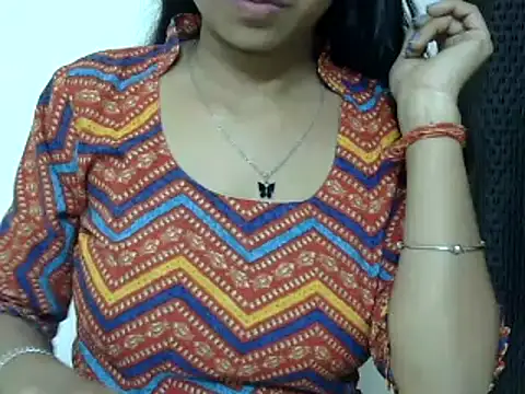 momo lov online show from 02.22.25