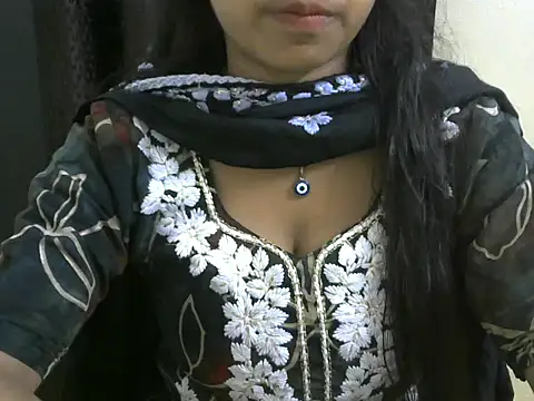 momo lov online show from 09.26.25