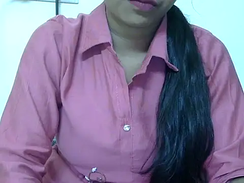 momo lov online show from 10.13.25