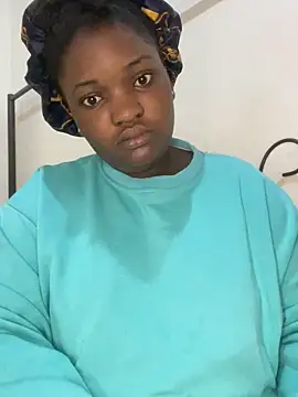 Snapshot of sweet18creamybigpussy chatting on 02.14.26 sweet18creamybigpussy online show from 02.14.26