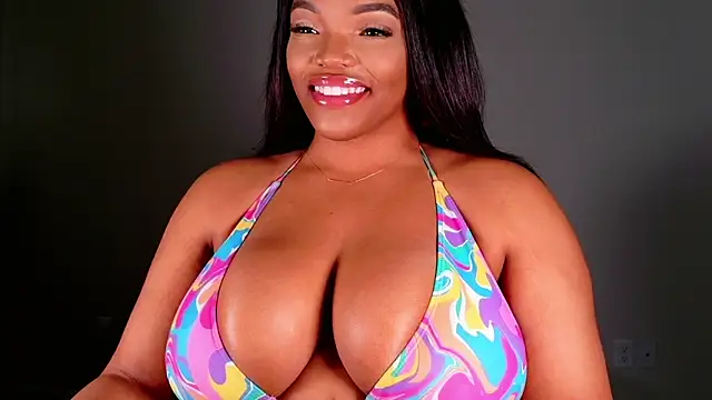 Snapshot of maybabi chatting on 02.13.25 maybabi online show from 02.13.25