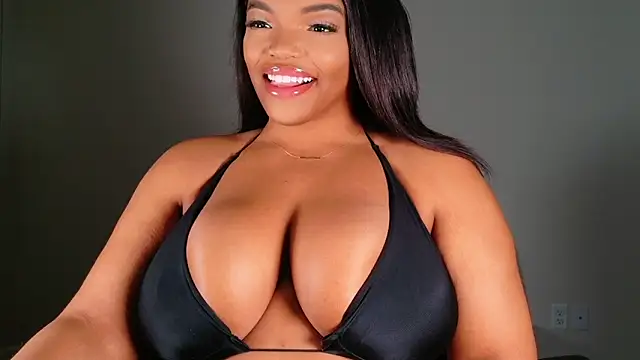 Snapshot of maybabi chatting on 02.15.25 maybabi online show from 02.15.25