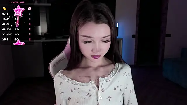 Snapshot of sweetiebones chatting on 03.11.25 sweetiebones online show from 03.11.25