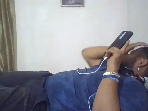 Snapshot of Dj-yefri-pauta chatting on 05.01.26 Dj-yefri-pauta online show from 05.01.26