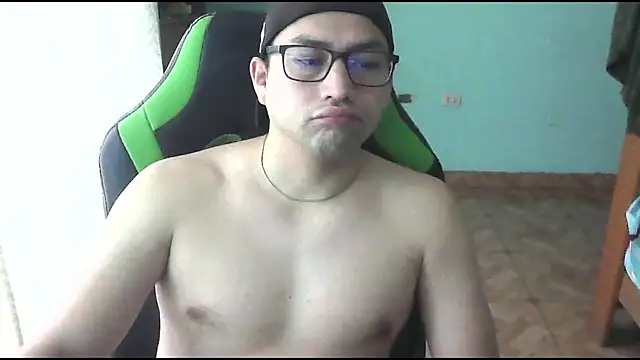 Snapshot of Allen_ibe chatting on 11.25.25 Allen ibe online show from 11.25.25