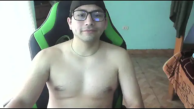 Snapshot of Allen_ibe chatting on 11.30.25 Allen ibe online show from 11.30.25