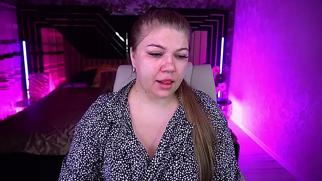 Snapshot of GabbieJay chatting on 07.30.26 GabbieJay online show from 07.30.26
