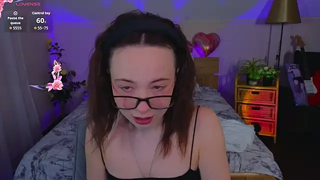 Snapshot of Hayle_Hill chatting on 02.09.26 Hayle Hill online show from 02.09.26