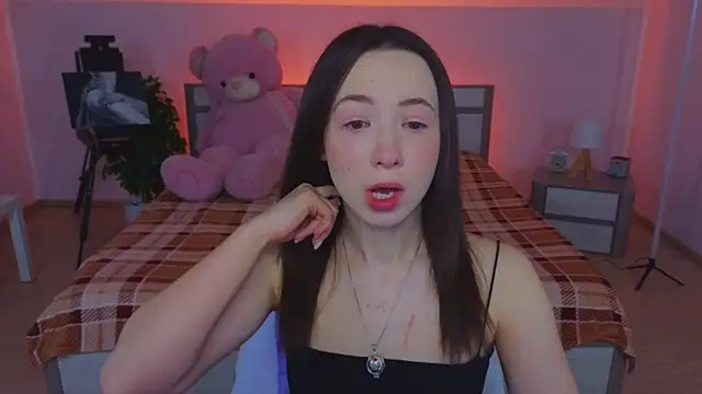 Hayle Hill online show from 04.12.26