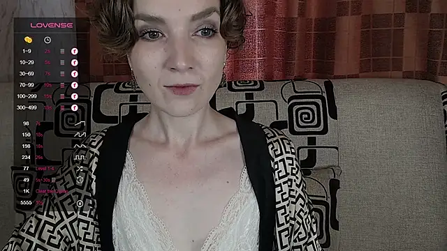 Snapshot of TinaWince chatting on 07.11.26 TinaWince online show from 07.11.26
