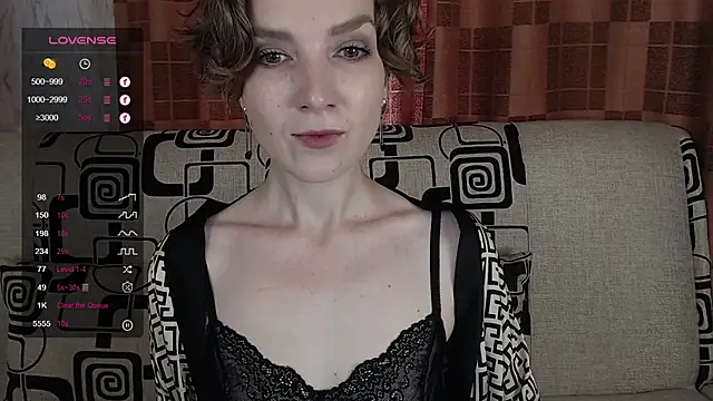 Snapshot of TinaWince chatting on 07.12.26 TinaWince online show from 07.12.26
