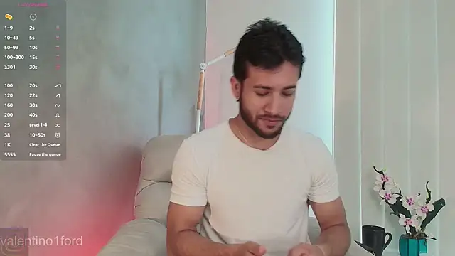 Valentinoford online show from 01.31.25