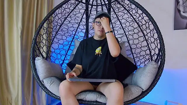 alex noa online show from 04.15.26