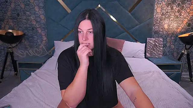 ArianaDarkk online show from 10.20.25