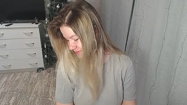 Snapshot of MelissaXKinky chatting on 01.23.25 MelissaXKinky online show from 01.23.25