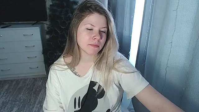 Snapshot of MelissaXKinky chatting on 01.27.25 MelissaXKinky online show from 01.27.25