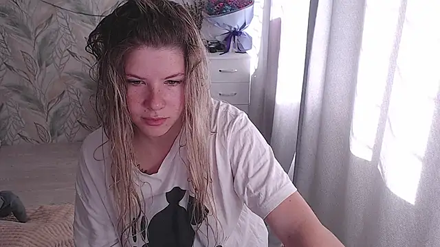 Snapshot of MelissaXKinky chatting on 09.26.25 MelissaXKinky online show from 09.26.25