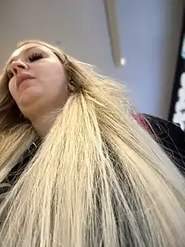 Teya moon  online show from 12.02.24