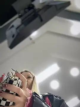 Teya moon  online show from 12.06.24