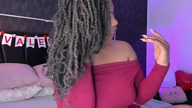 Snapshot of Anneth__M chatting on 02.14.25 Anneth M online show from 02.14.25