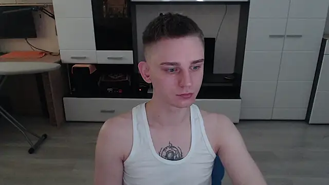 angryzan online show from 10.02.25