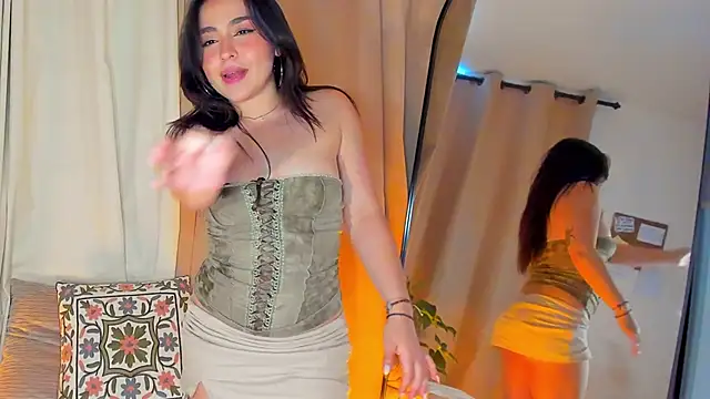 SofiMeza online show from 03.18.25