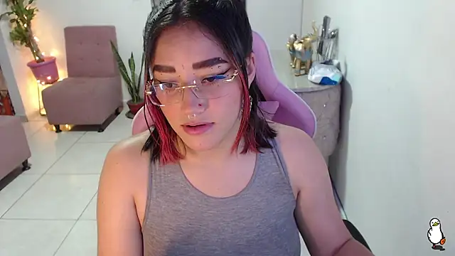 Snapshot of littleangel1_m chatting on 01.13.25 littleangel1 m online show from 01.13.25