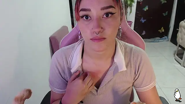 Snapshot of littleangel1_m chatting on 09.13.25 littleangel1 m online show from 09.13.25