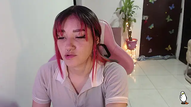 Snapshot of littleangel1_m chatting on 09.17.25 littleangel1 m online show from 09.17.25