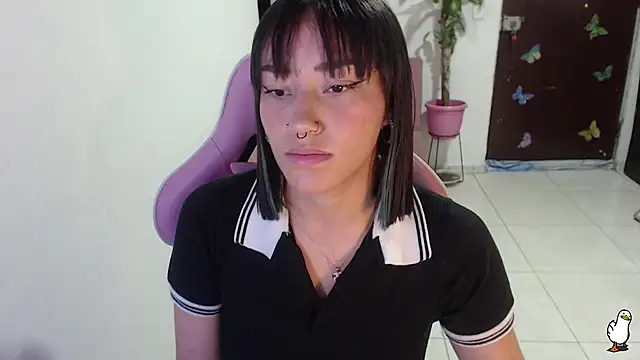 Snapshot of littleangel1_m chatting on 04.23.26 littleangel1 m online show from 04.23.26